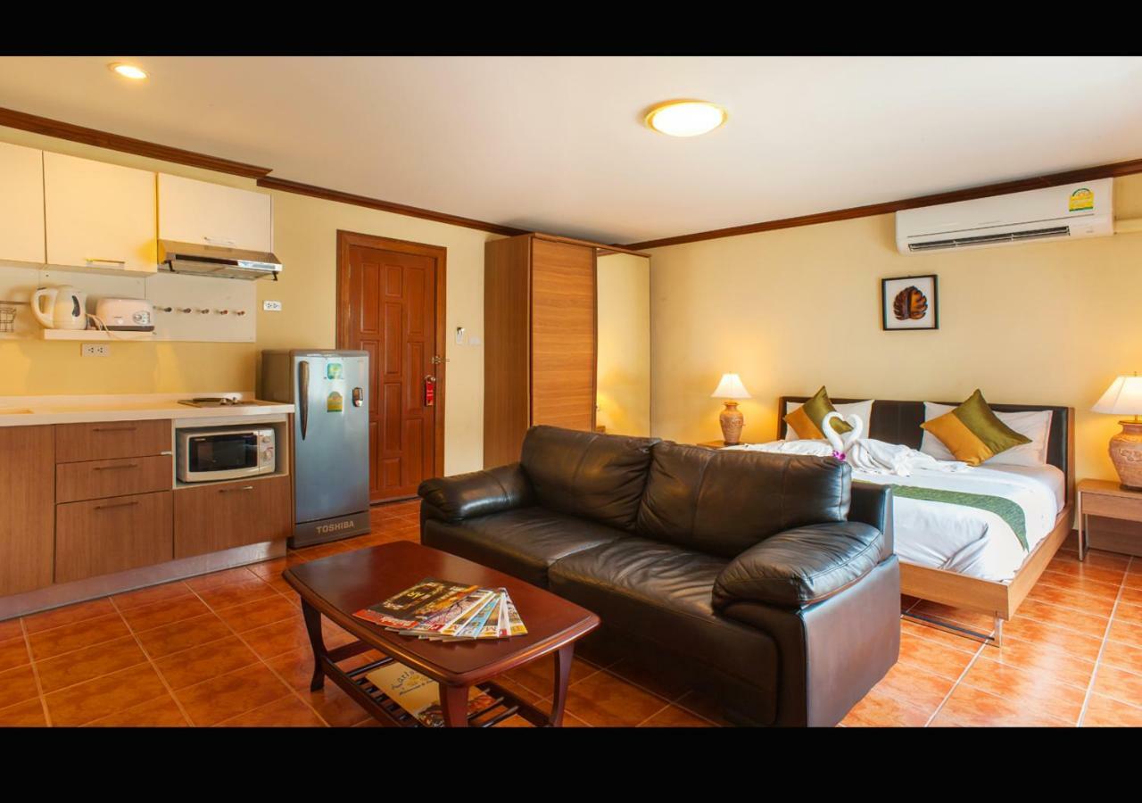 Patong Karlssons Hotel Eksteriør billede
